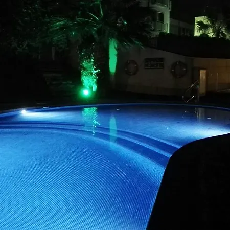 Centre Oasis Дом отдыха Сиджес